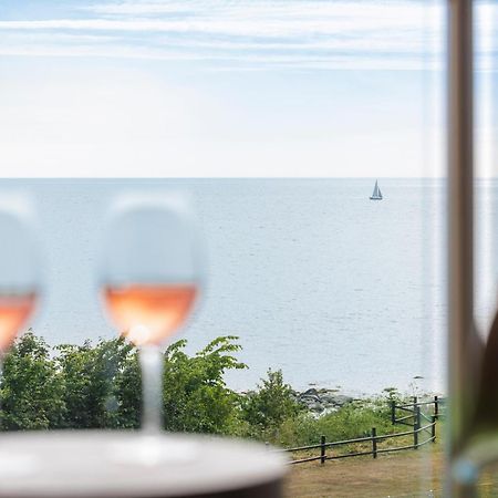 Fredensborg Badehotel 론네 외부 사진