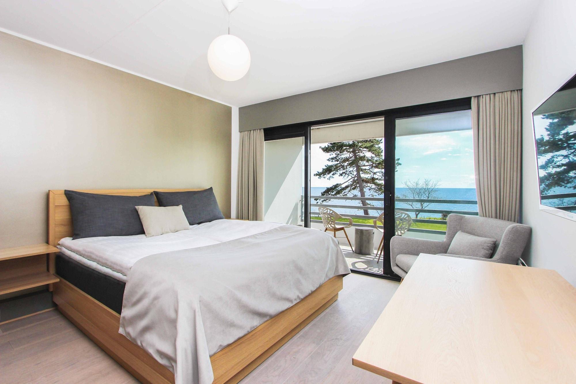 Fredensborg Badehotel 론네 외부 사진