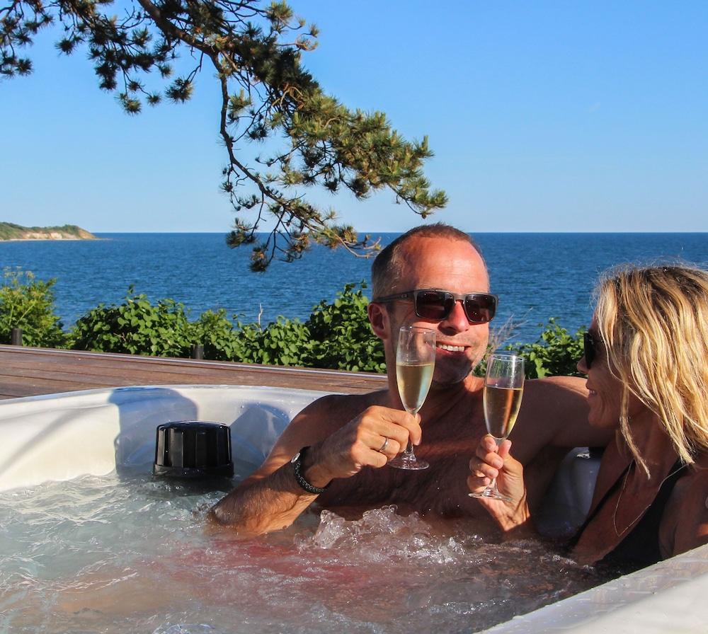 Fredensborg Badehotel 론네 외부 사진