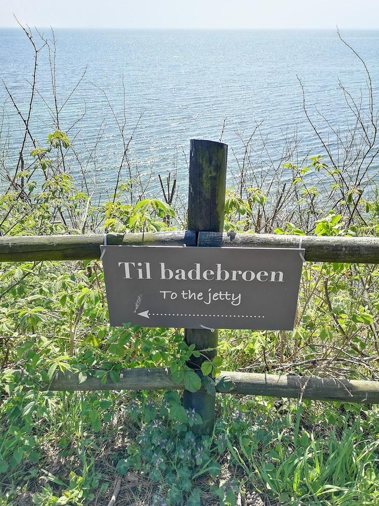 Fredensborg Badehotel 론네 외부 사진
