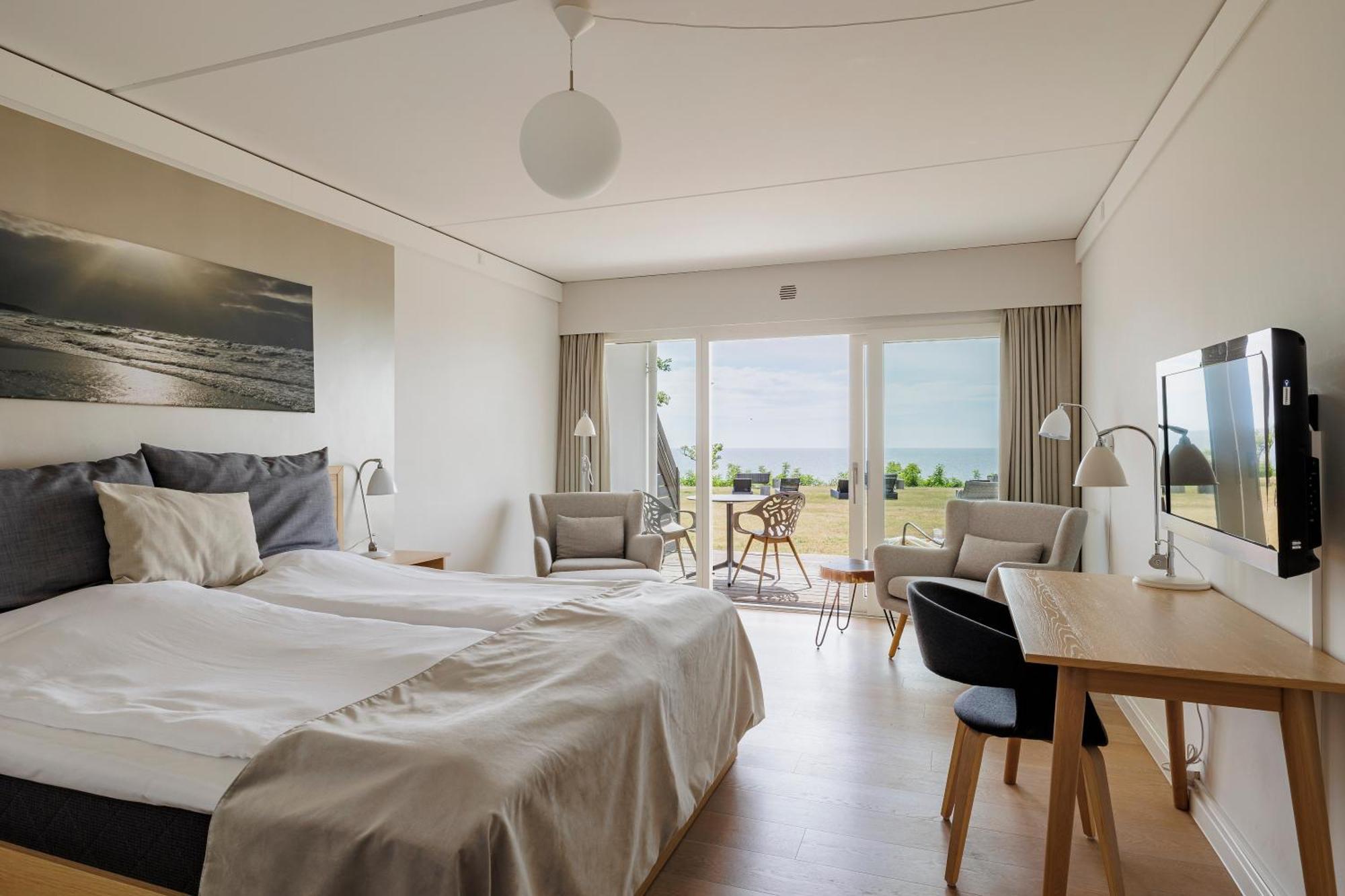 Fredensborg Badehotel 론네 외부 사진