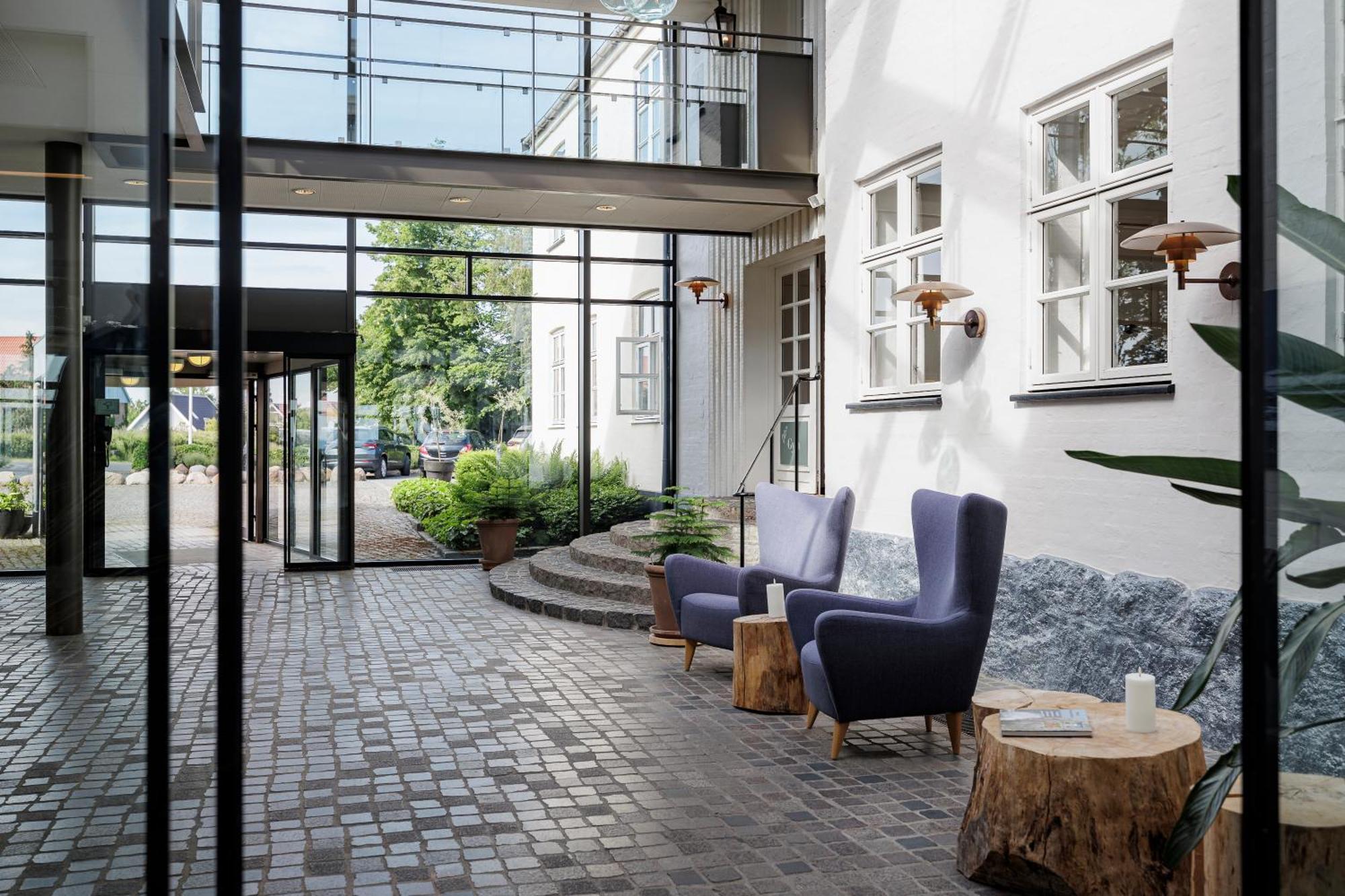 Fredensborg Badehotel 론네 외부 사진