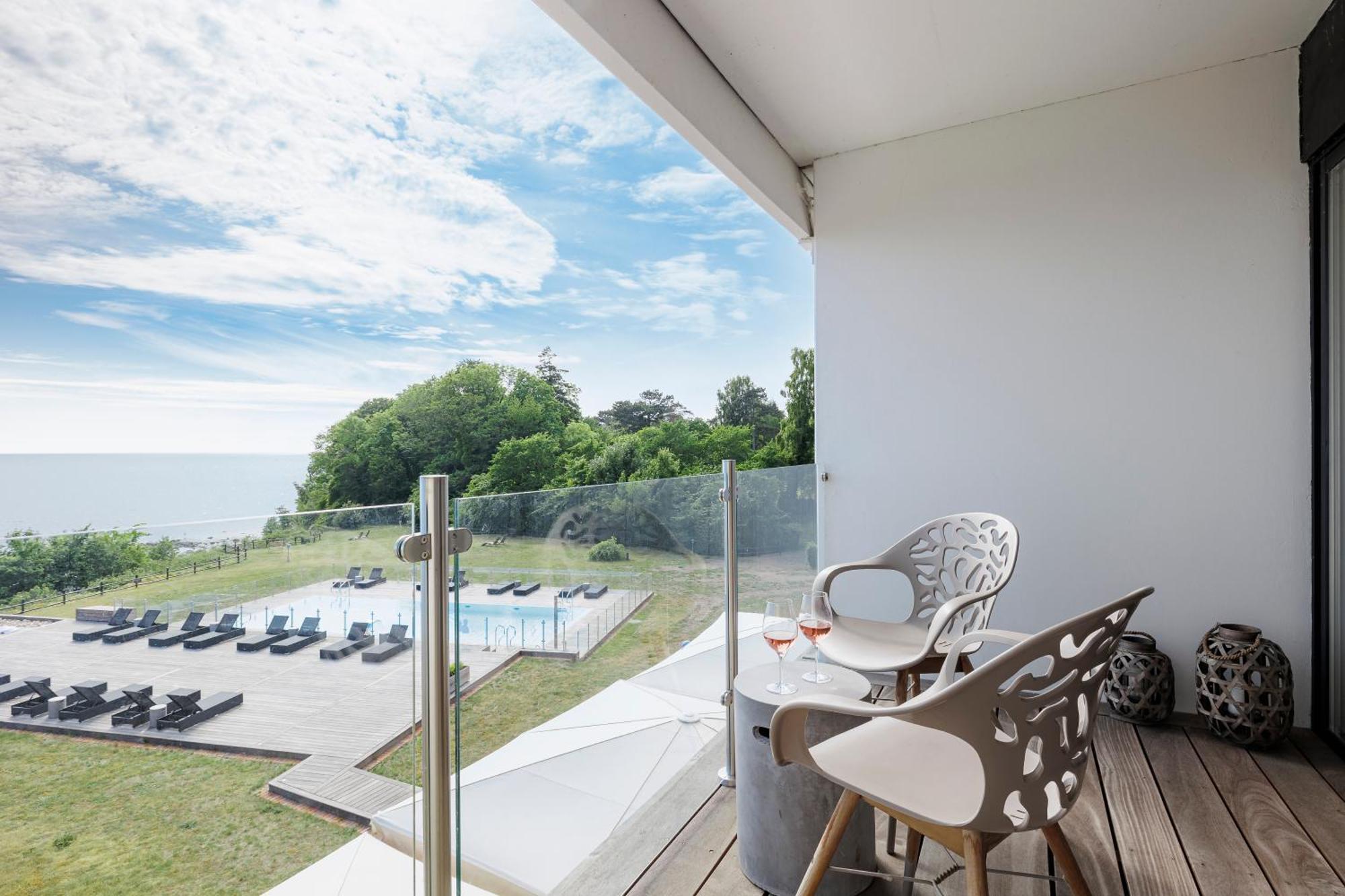 Fredensborg Badehotel 론네 외부 사진