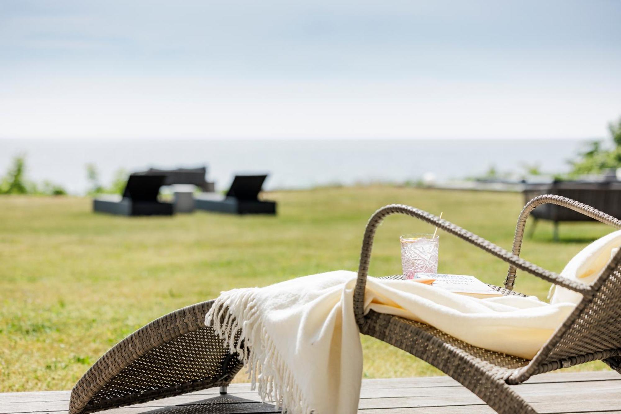 Fredensborg Badehotel 론네 외부 사진