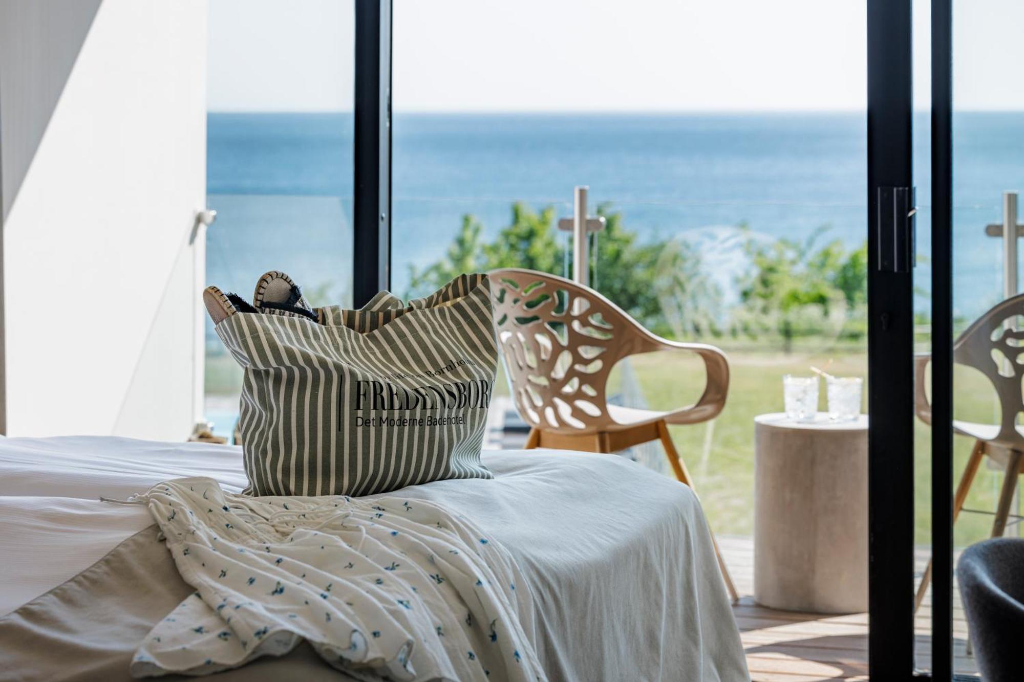 Fredensborg Badehotel 론네 외부 사진