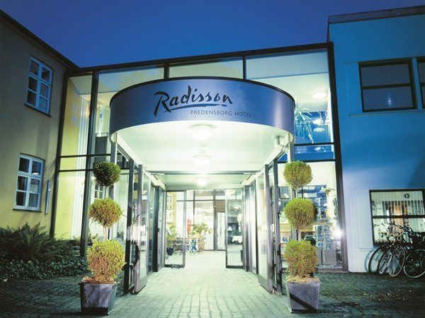 Fredensborg Badehotel 론네 외부 사진